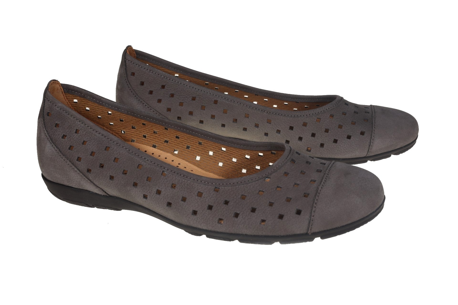 Ballerina da donna traforata '24.169.19' scarpe con tacco - Grigio - ChaplinshoesBallerina da donna traforata '24.169.19' scarpe con tacco -Grigio Gabor