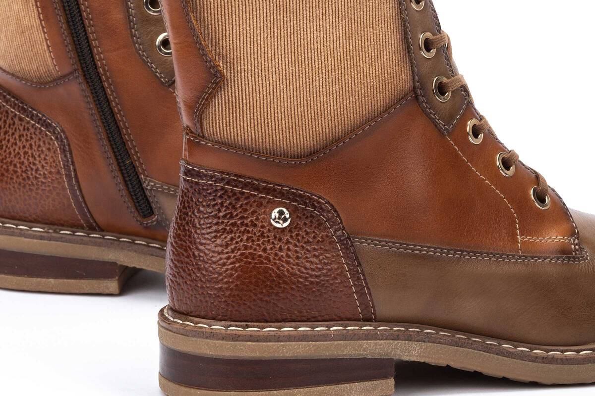 Stivaletto da donna in pizzo - zip 'Aldaya' - Verde oliva - ChaplinshoesStivaletto con cerniera in pizzo da donna 'Aldaya' - Verde olivaPikolinos