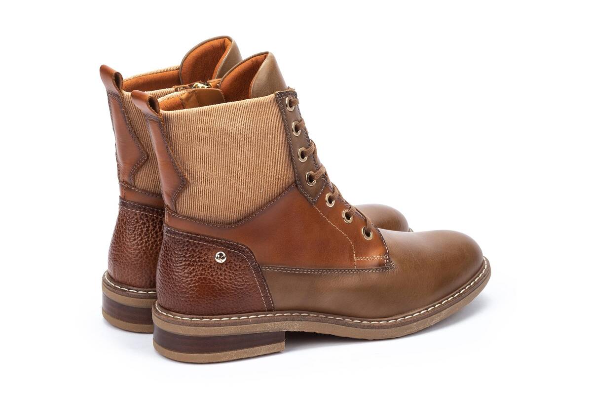 Stivaletto da donna in pizzo - zip 'Aldaya' - Verde oliva - ChaplinshoesStivaletto con cerniera in pizzo da donna 'Aldaya' - Verde olivaPikolinos