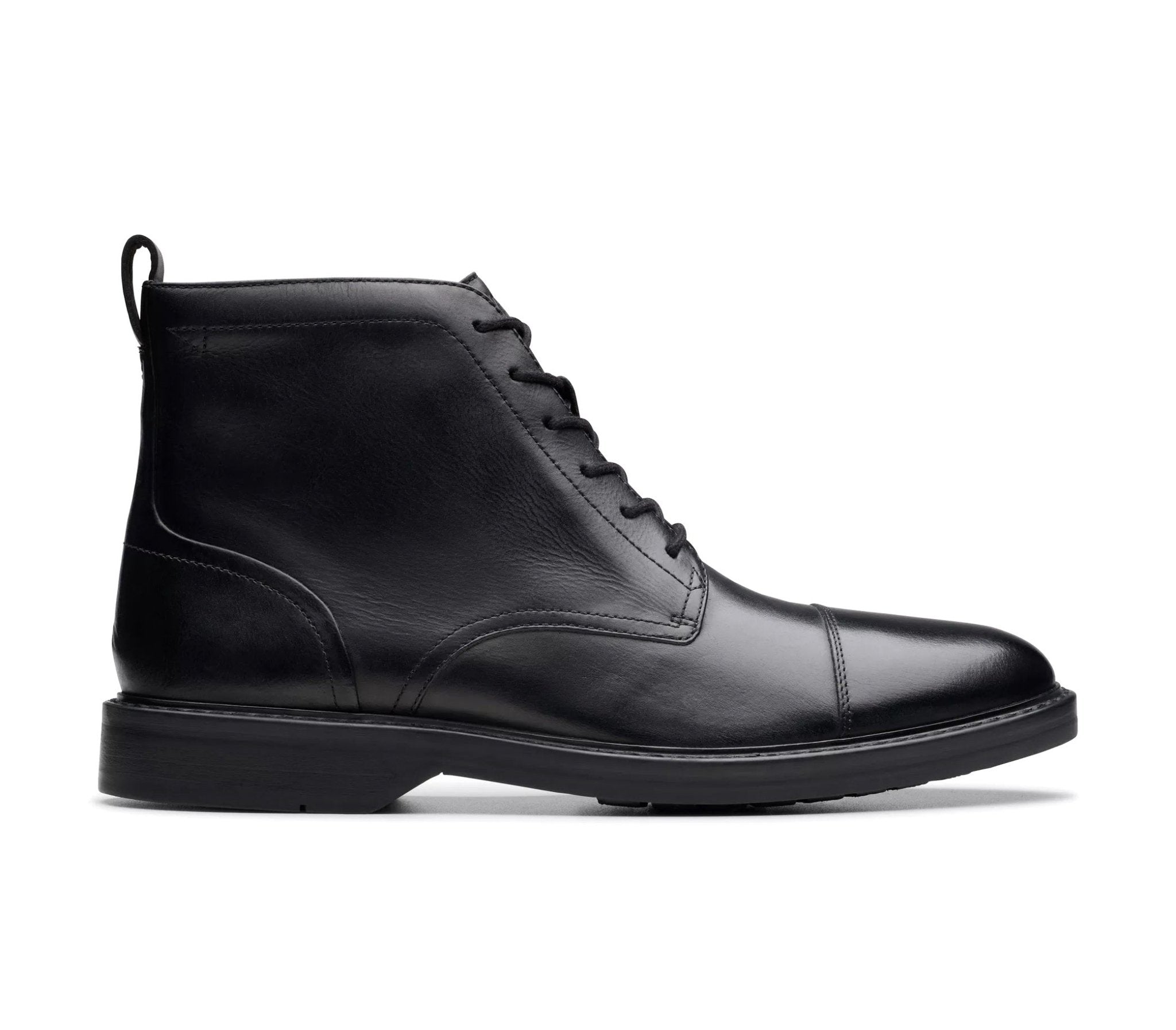 Botas de encaje para hombre 'Aldwin Cap' con cremallera - negro - ChaplinshoesBotas de hombre con cordones y cremallera 'Aldwin Cap' - negroClarks