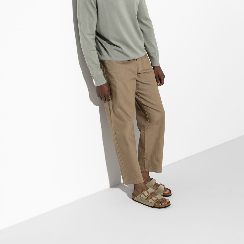 Sandalia tipo chancla para hombre 'Arizona BS' - taupe - ChaplinshoesSandalia tipo chancla para hombre 'Arizona BS' - gris topoBirkenstock