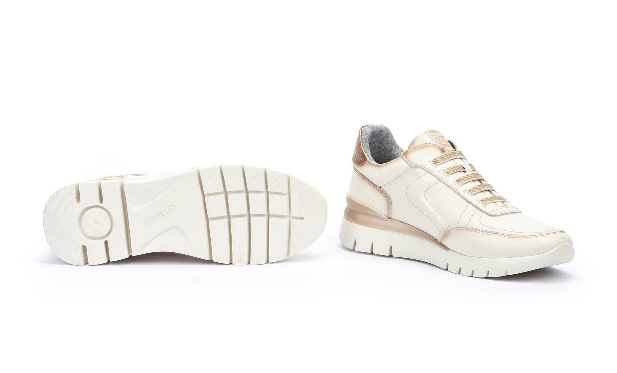 Damessneaker met veters 'Cantabria' - gebroken wit - ChaplinshoesDamessneaker met veters 'Cantabria' - gebroken wit Pikolinos