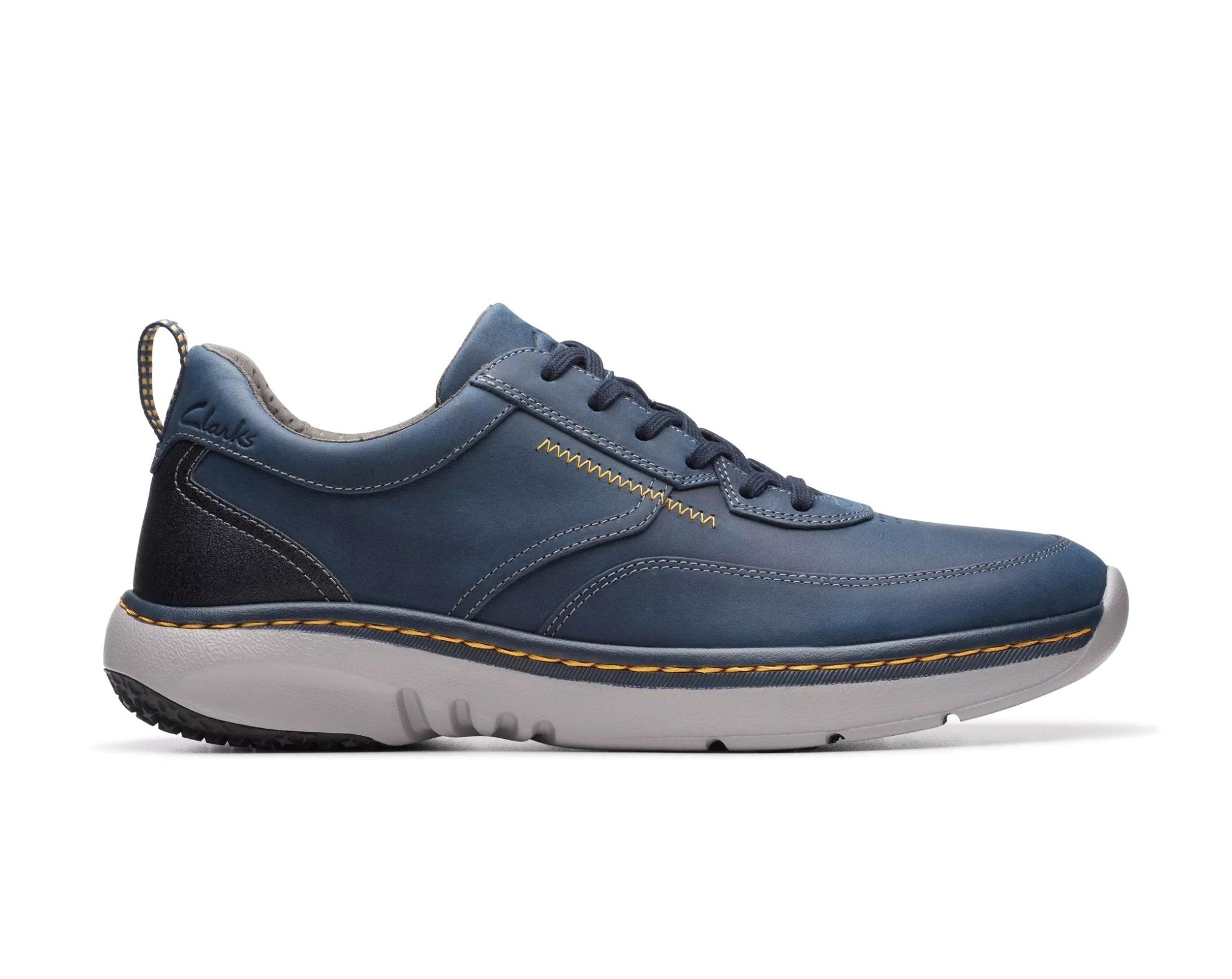 Zapatilla deportiva de corte ancho (H) para hombre 'ClarksPro Lace' - Azul - ChaplinshoesZapatilla de hombre 'ClarksPro Lace' de corte ancho (H) - AzulClarks