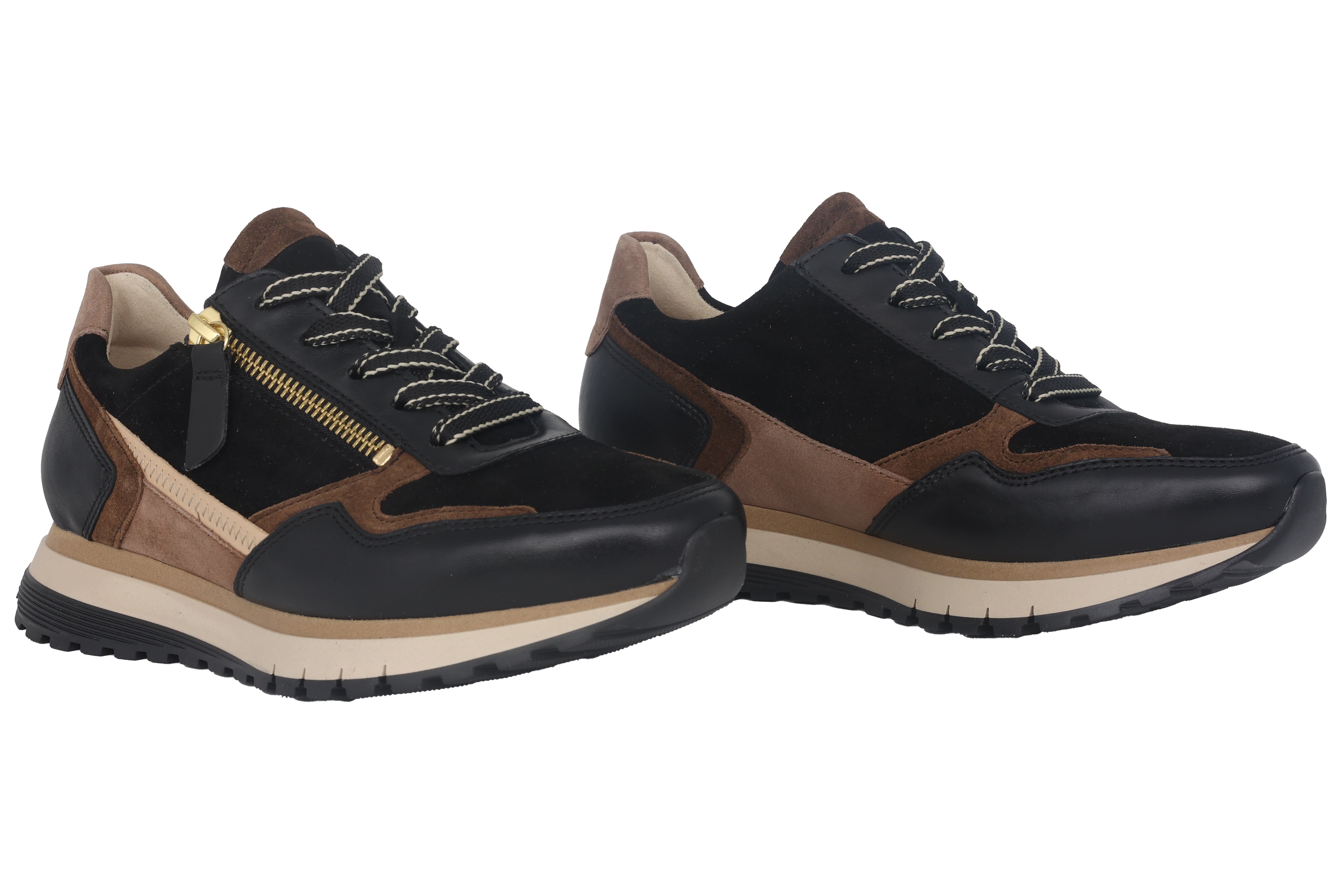 Scarpa stringata da donna a calzata larga (H) '56.378.67' - Nera