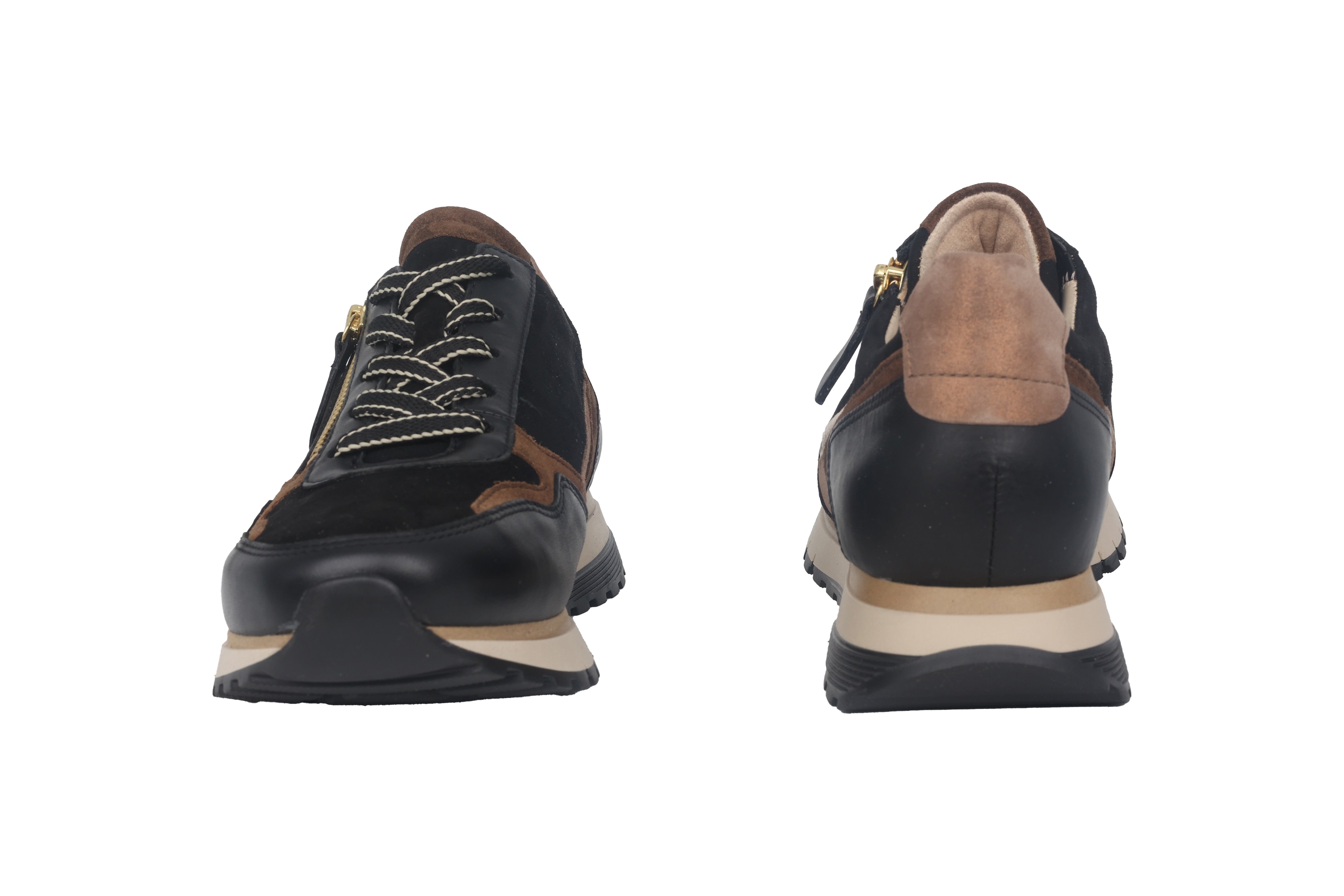 Scarpa stringata da donna a calzata larga (H) '56.378.67' - Nera