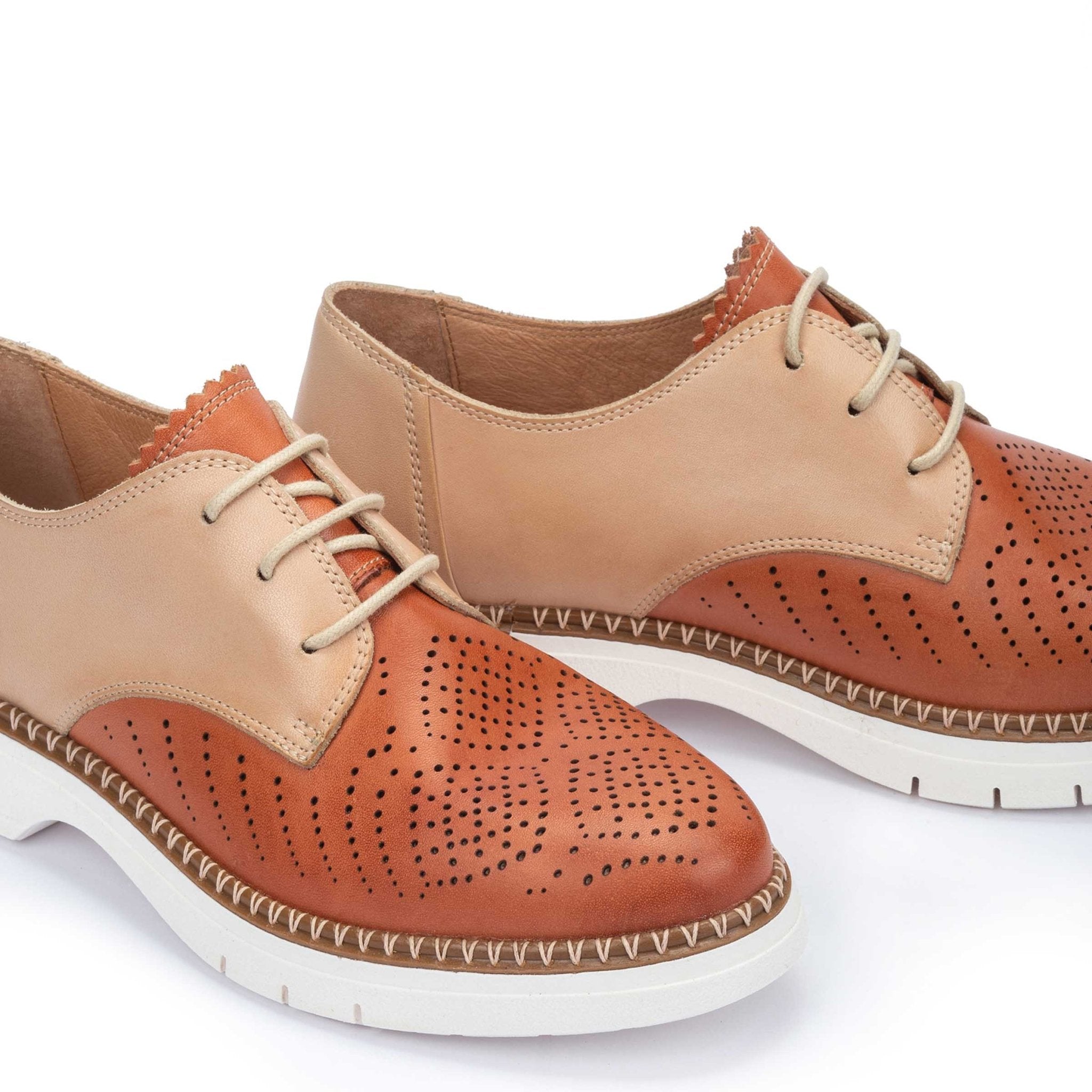 Zapato con cordones para mujer 'Henares' - Marrón beige - ChaplinshoesZapato con cordones para mujer 'Henares' - Marrón beige Pikolinos
