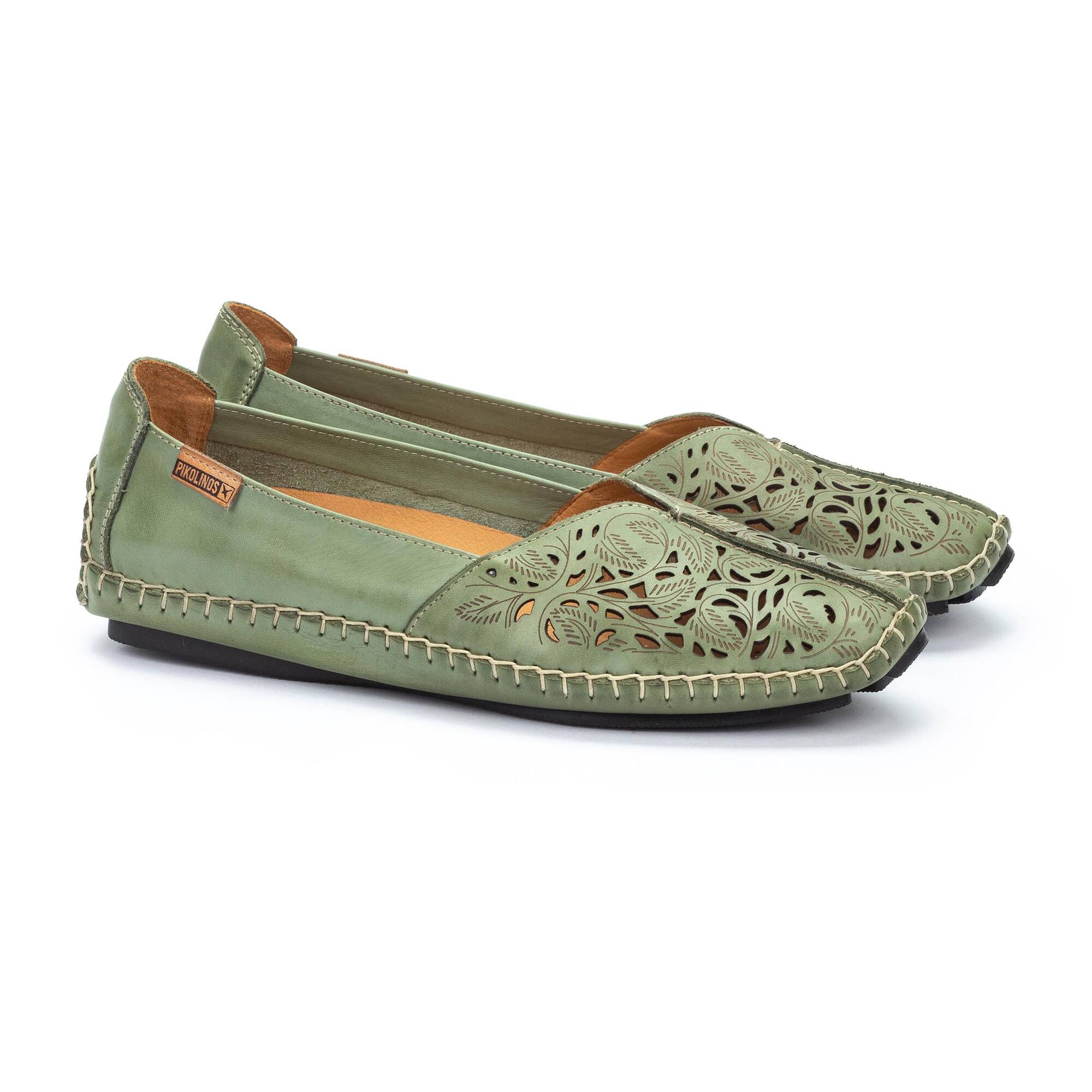 Mocasín perforado para mujer 'Jerez' - verde - ChaplinshoesMocasín de mujer 'Jerez' perforado - verdePikolinos