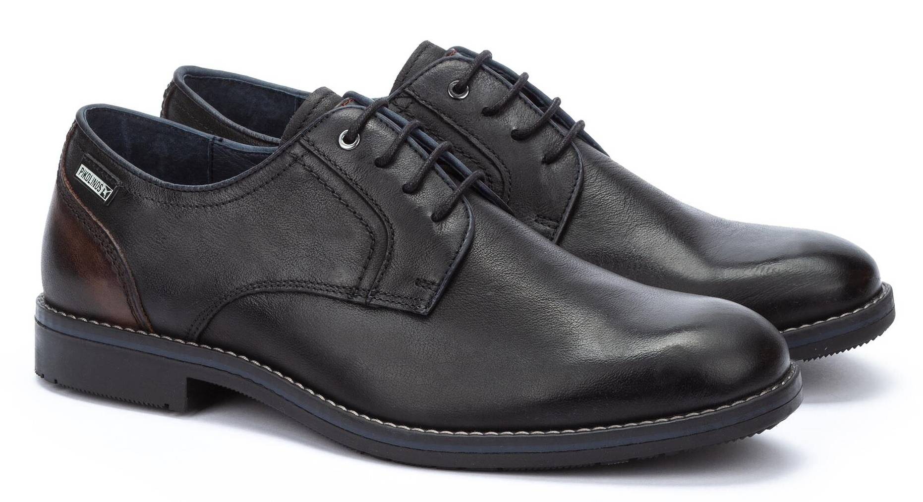 'Leon' zapato urbano elegante con cordones para hombre - negro - ChaplinshoesZapato smart city con cordones para hombre 'Leon' negroPikolinos
