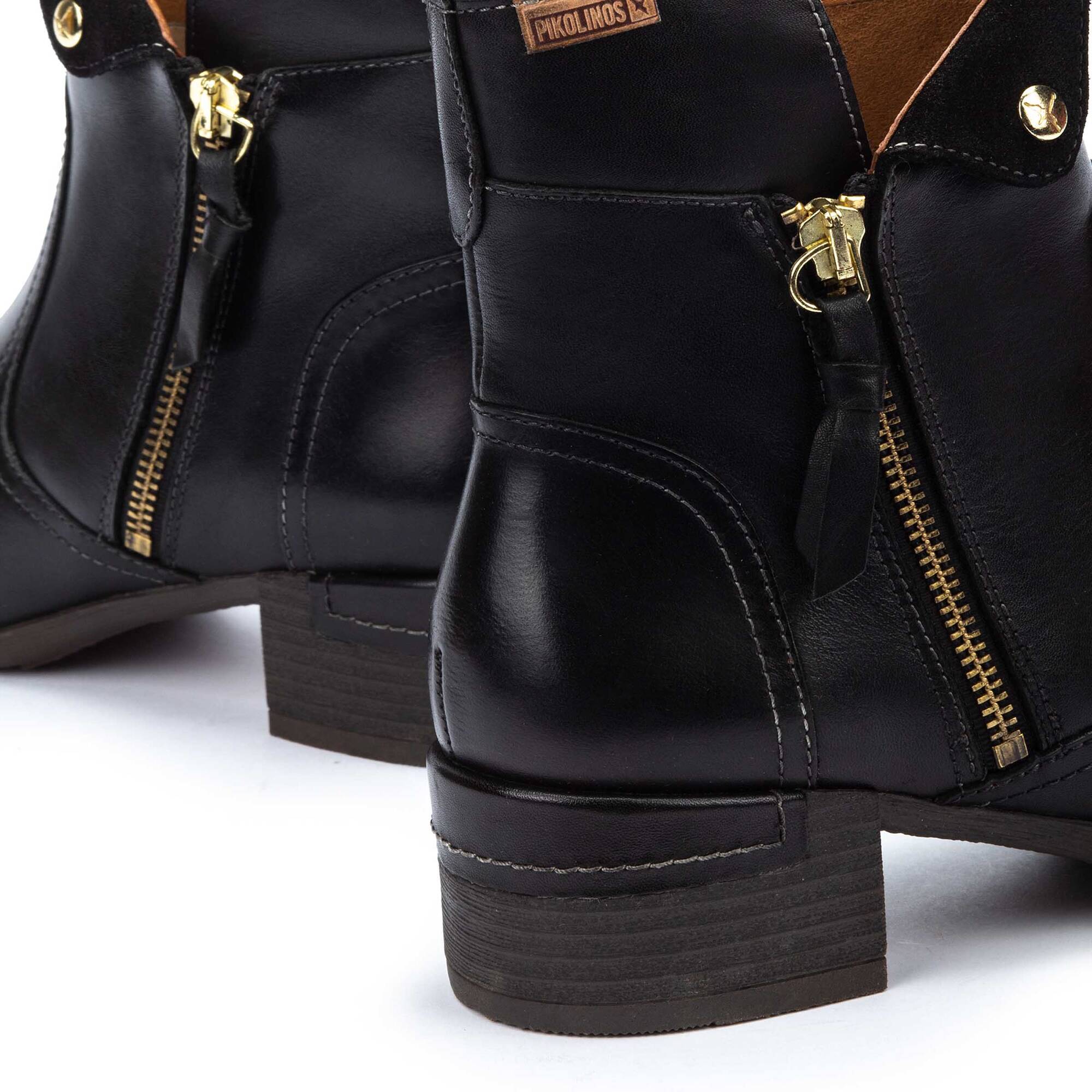 Bota mujer 'Málaga' - Negro - ChaplinshoesBota mujer 'Málaga' - NegroPikolinos