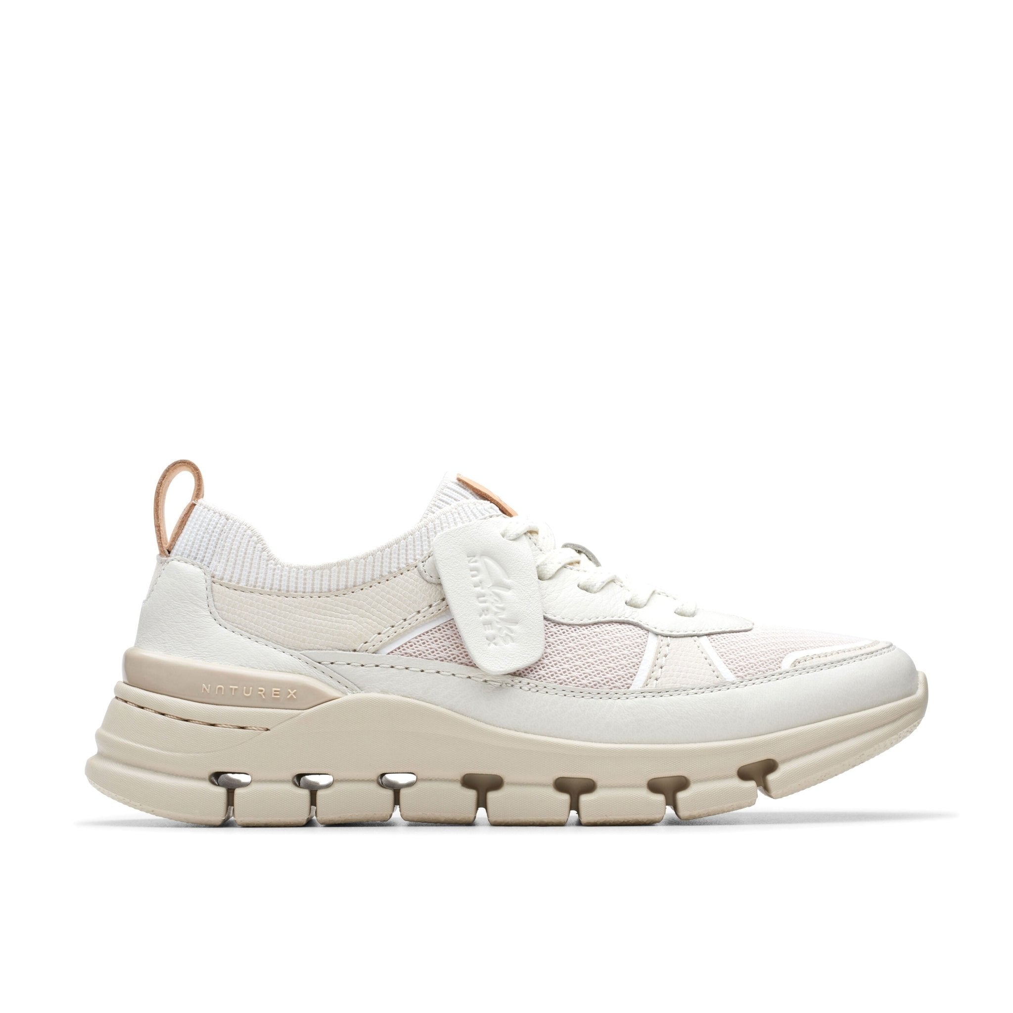 Sneakers da passeggio da donna 'Nature X Cove' - Bianco sporco - ChaplinshoesScarpe da ginnastica da passeggio da donna 'Nature X Cove' - Bianco sporcoClarks