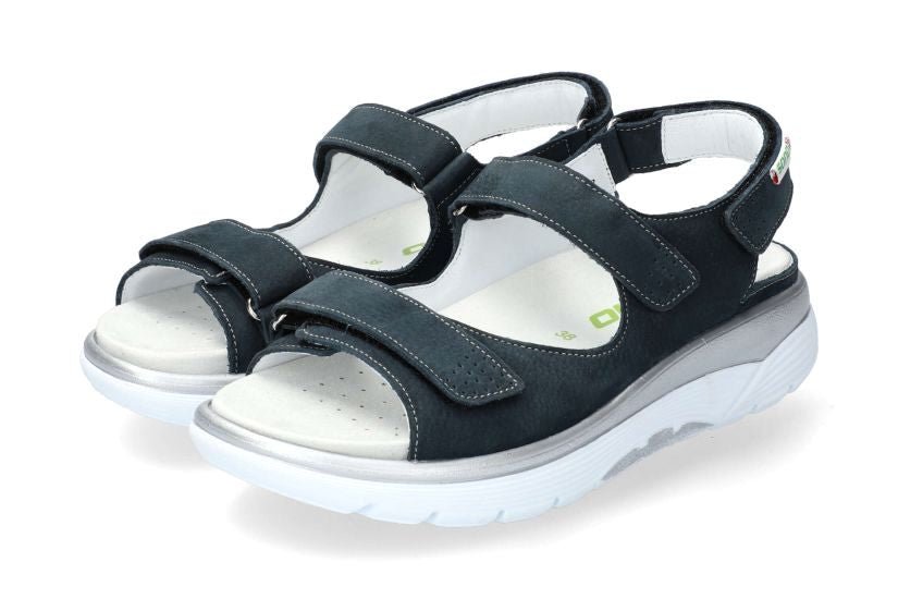 Sandalo da passeggio da donna 'Norine' con vestibilità ampia (H) - blu navy - ChaplinshoesSandalo da passeggio "Norine" da donna con vestibilità ampia (H) - blu navyMephisto