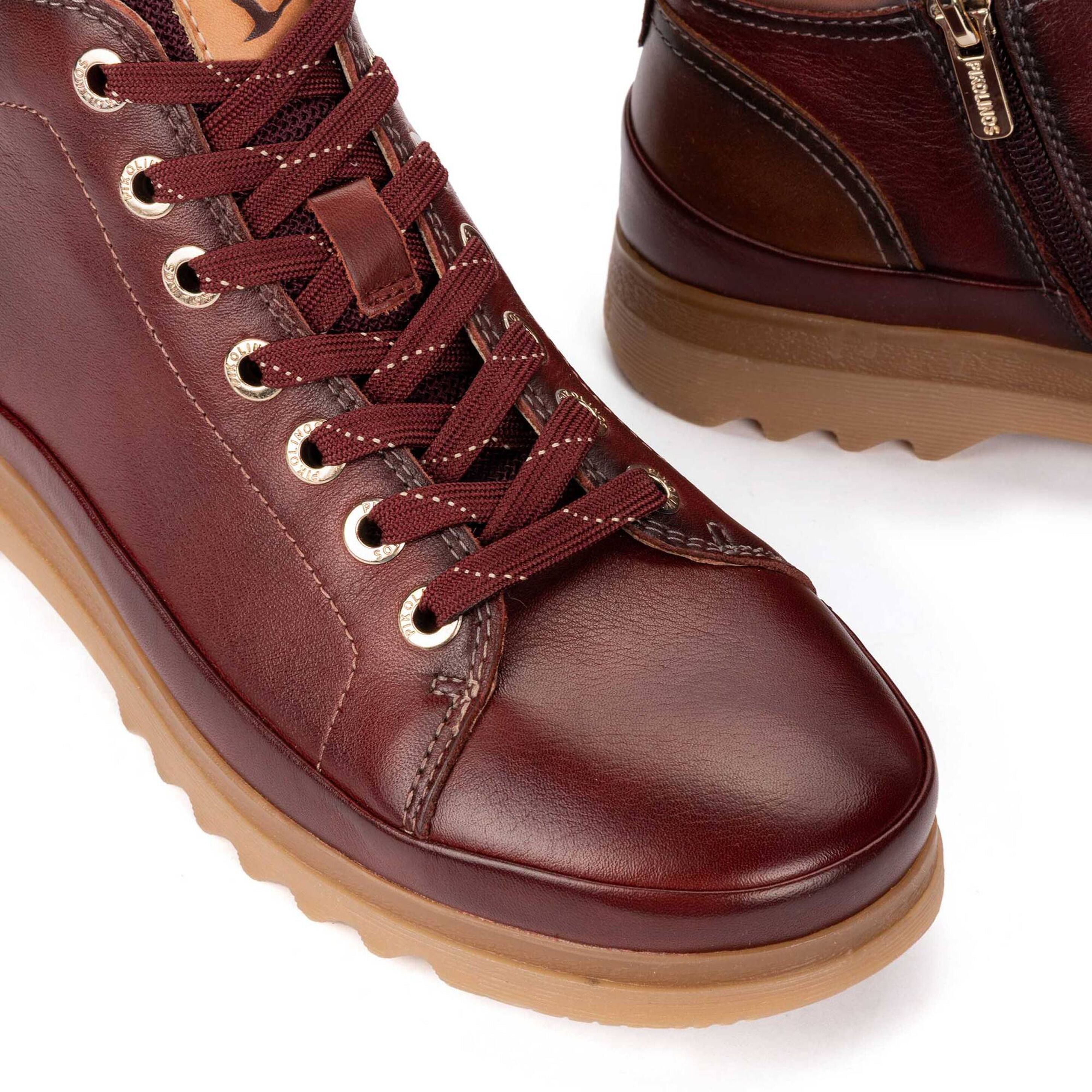 'Vigo' women's boot-syle sneaker - red