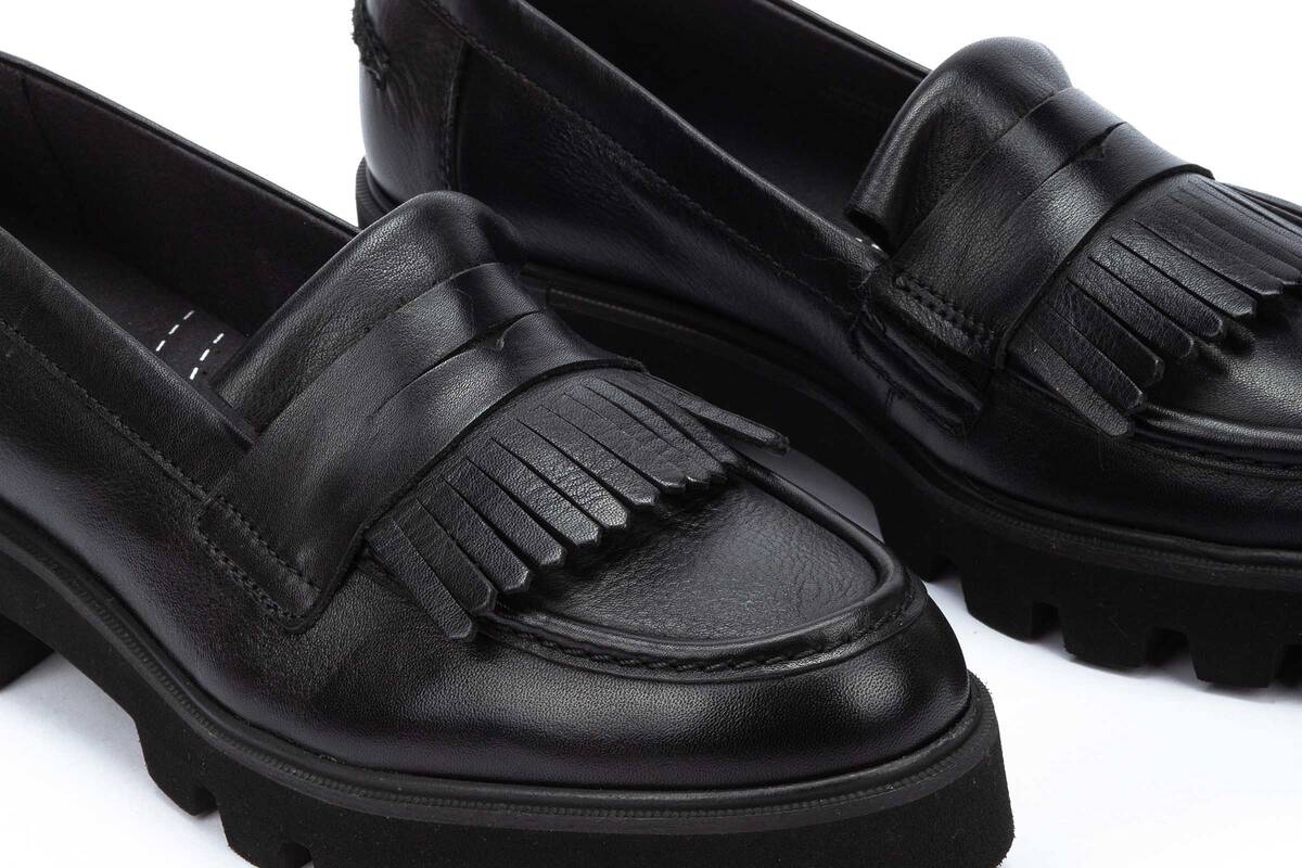 Salón de mujer 'Salamanca' - Negro - ChaplinshoesSalón de mujer 'Salamanca' - NegroPikolinos