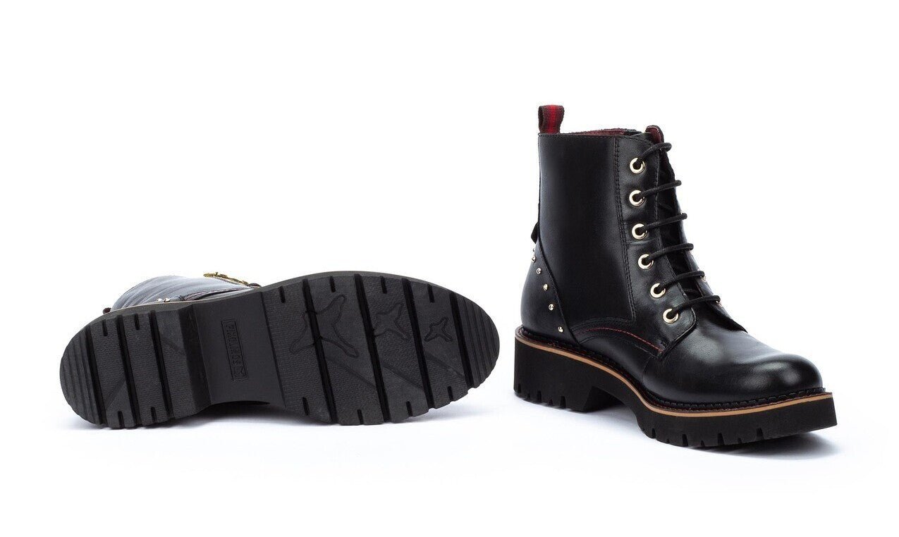 Bota con cordones para mujer 'Vicar' - Cremallera - Negro - ChaplinshoesBota de mujer con cordones y cremallera 'Vicar' - NegroPikolinos