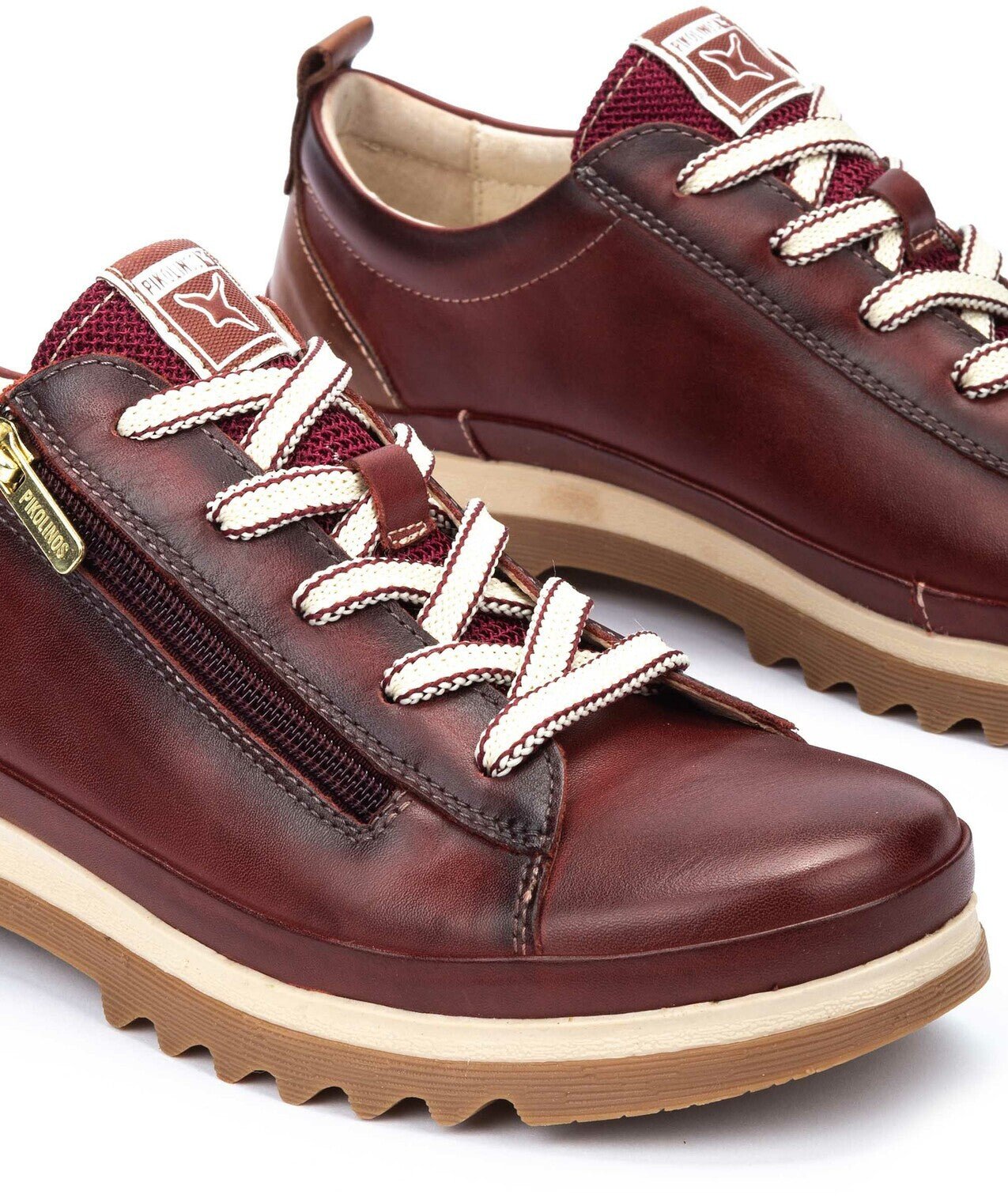 Sneaker donna 'Vigo' con lacci e zip - Rosso - ChaplinshoesSneaker da donna con lacci e zip 'Vigo' - RossoPikolinos