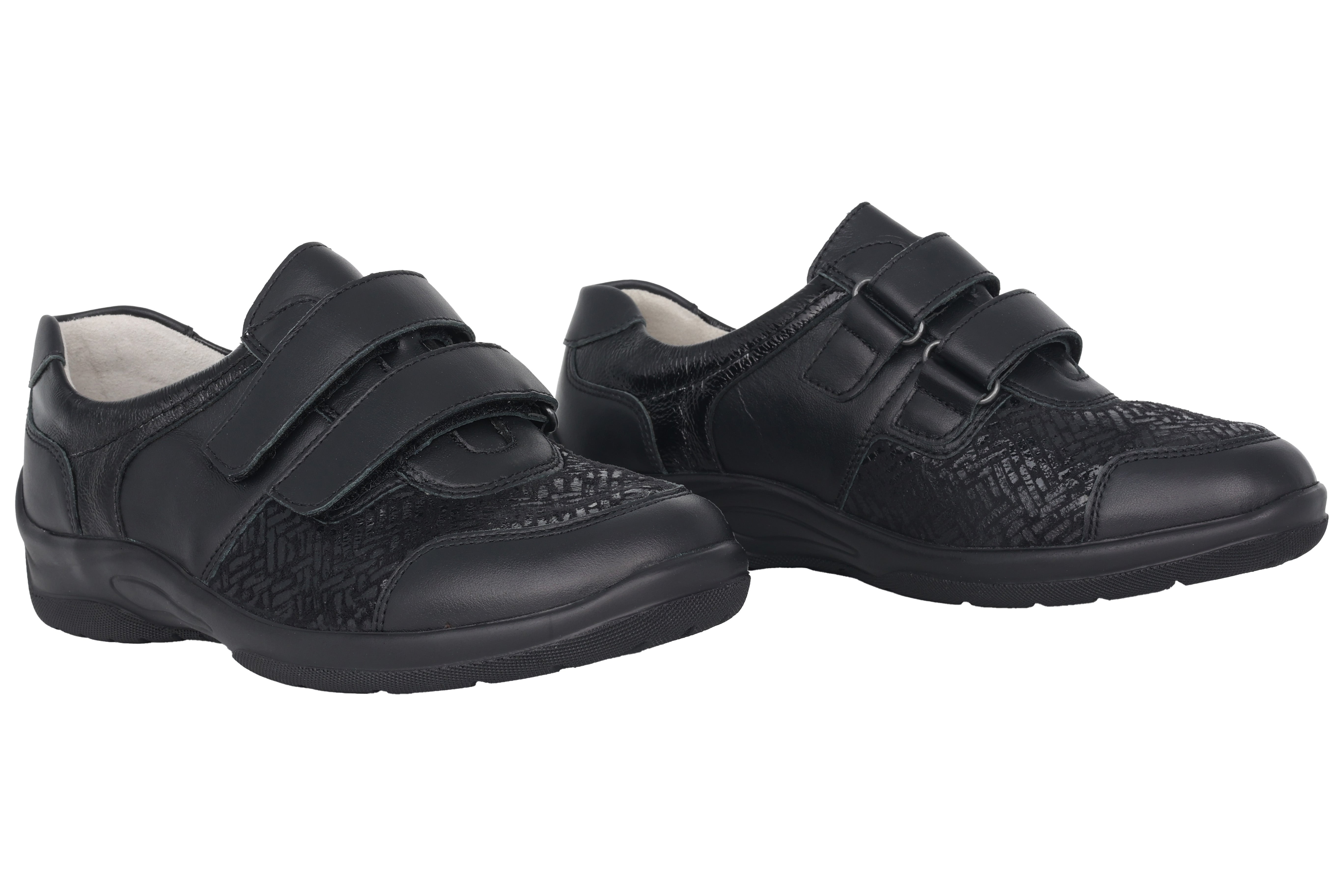 Scarpa con cinturino "Hesna" da donna a vestibilità ampia (H) - Pelle nera