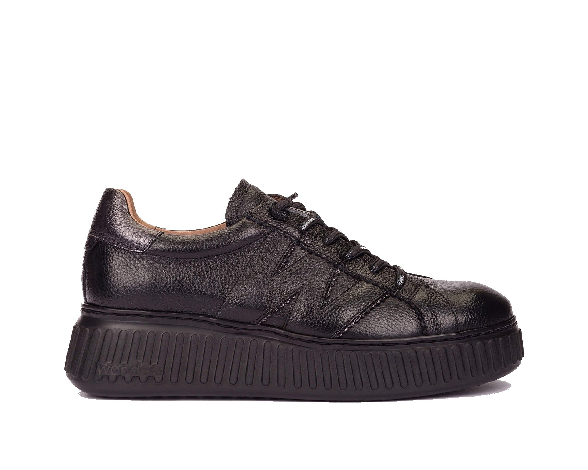 'Xfly 01' women's leather sneaker - black